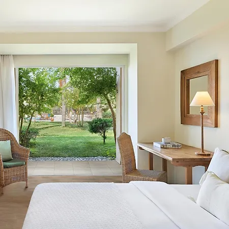 Grecotel Filoxenia Hotell 4*