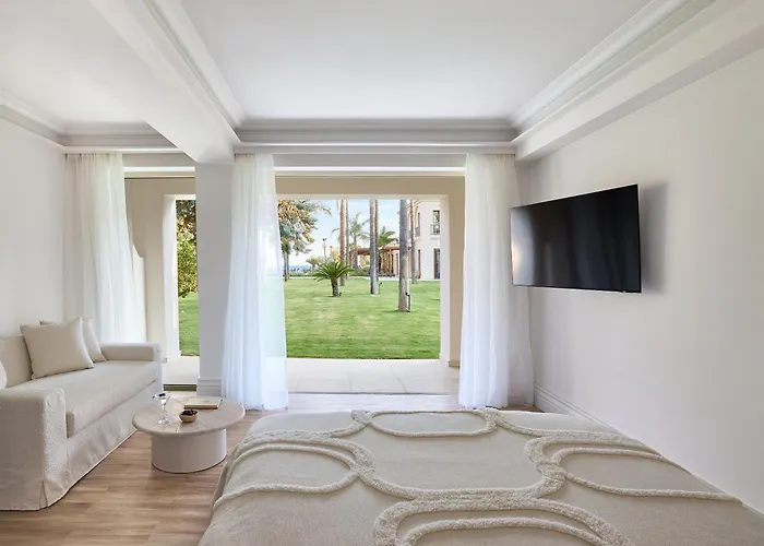 Grecotel Filoxenia Hotel 5*